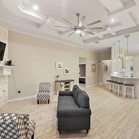 Luxurious Coastal Retreat Brand New 4Br Home With Fast Wifi, 15 Min To Beach! Corpus Christi Exterior photo